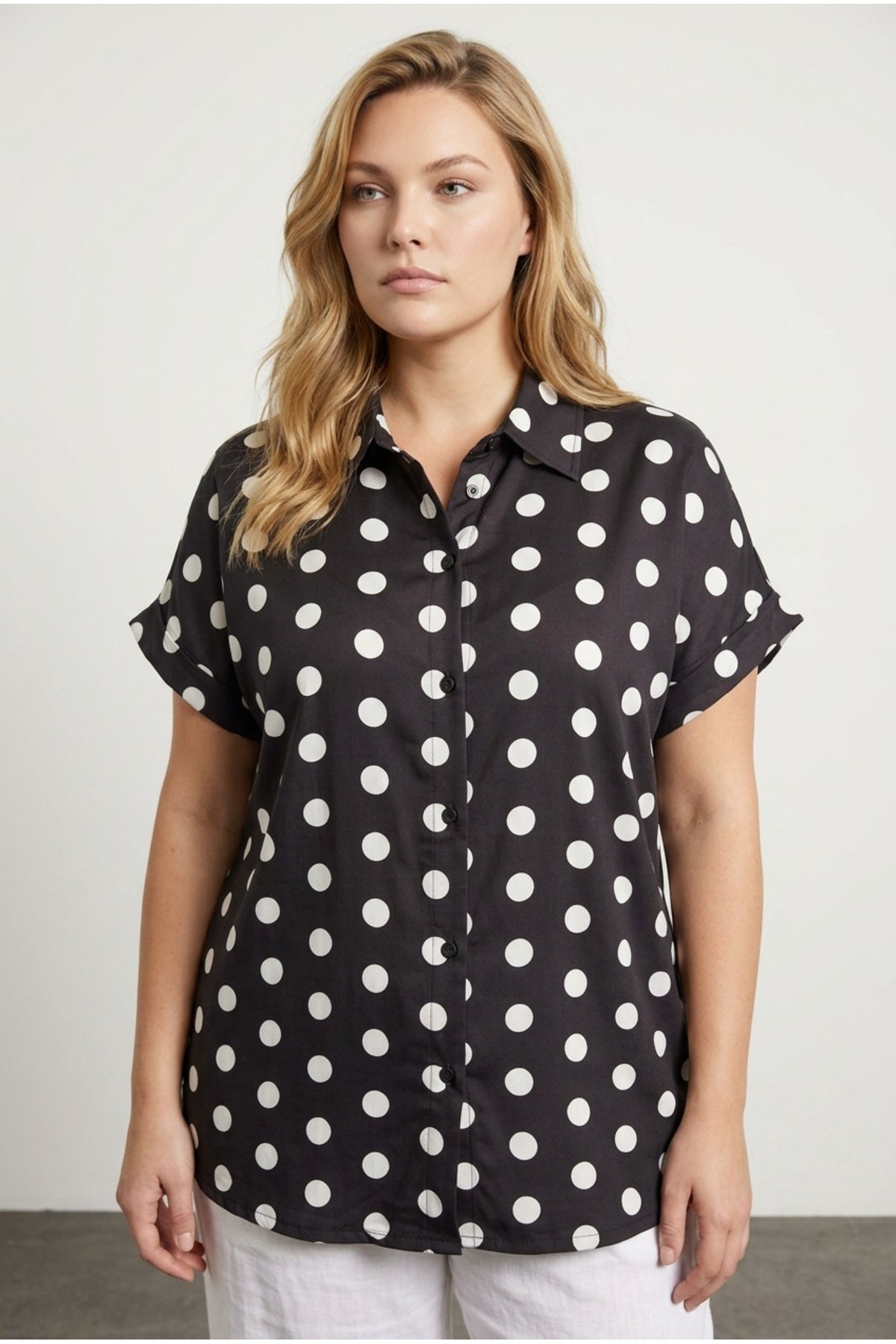 Plus Size Button-Front Short Sleeve Polka Dot Patterned Shirt