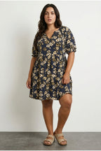 Plus Size V-Neck Short Sleeve Floral Print Mini Dress