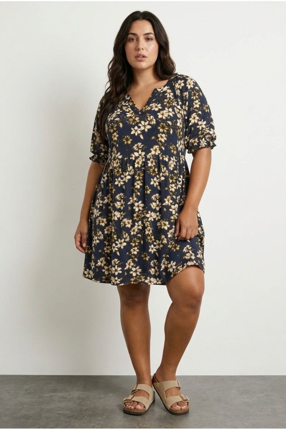 Plus Size V-Neck Short Sleeve Floral Print Mini Dress