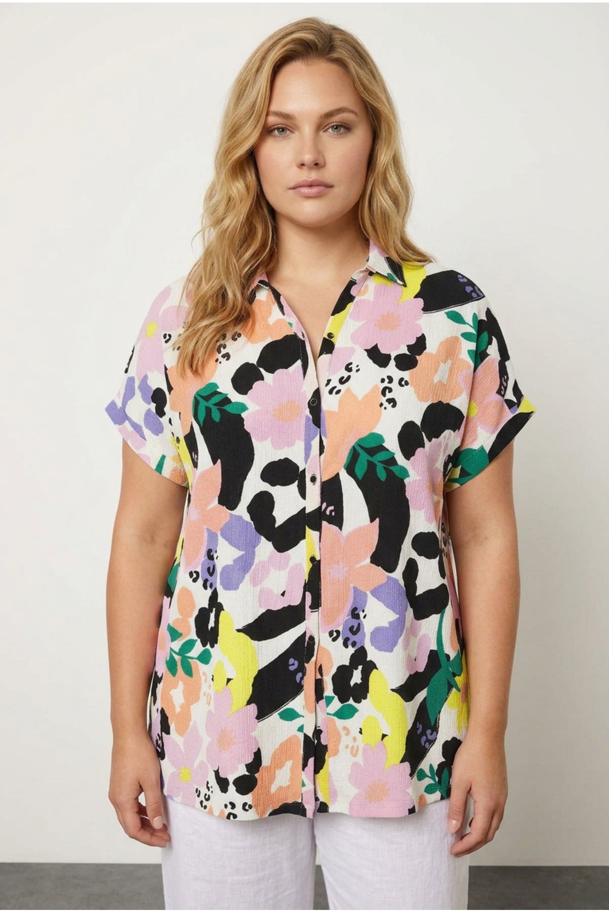 Plus Size Button-Front Short Sleeve Floral Print Shirt