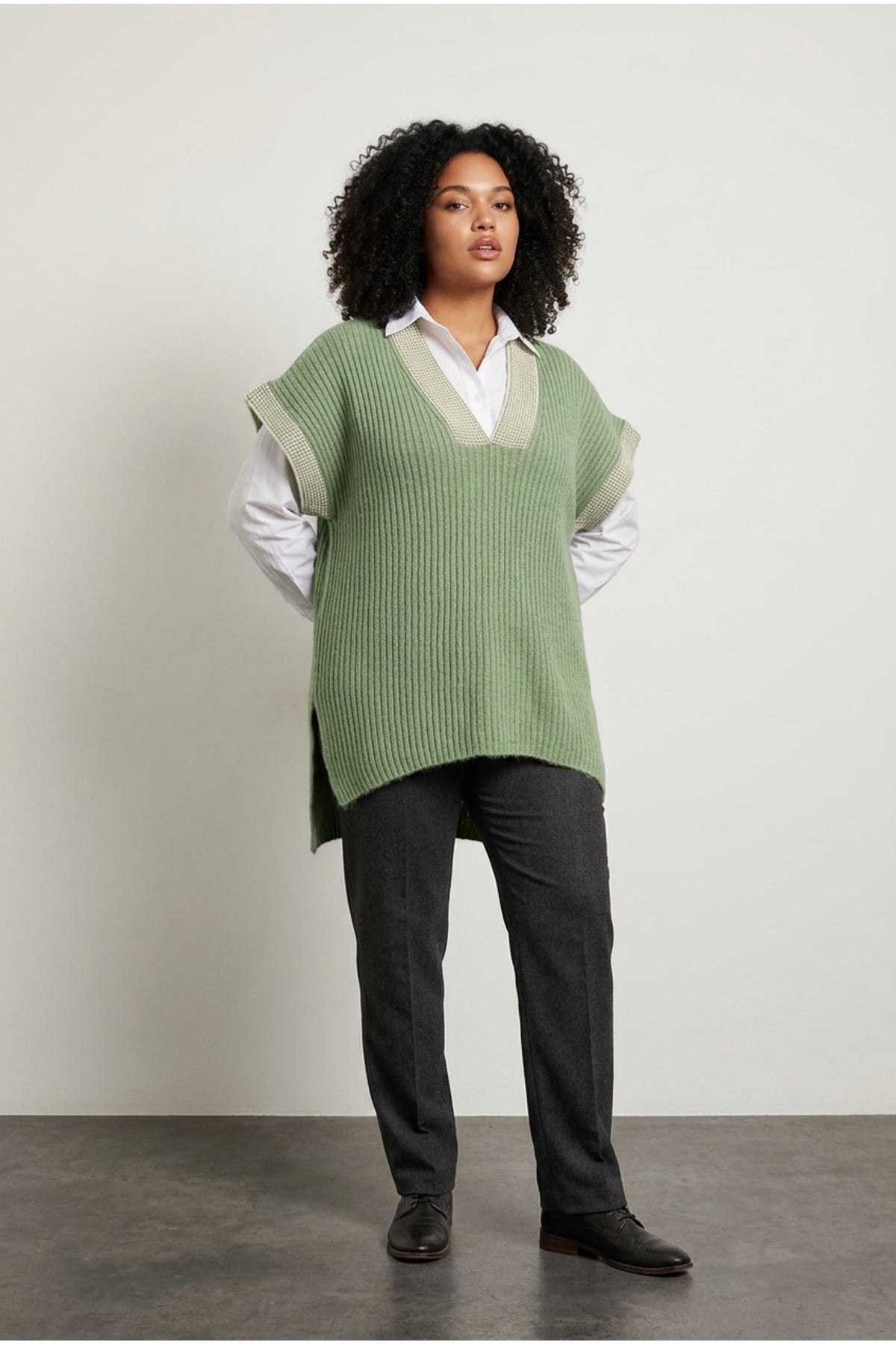 Plus Size V-Neck Short Sleeve Knit Sweater