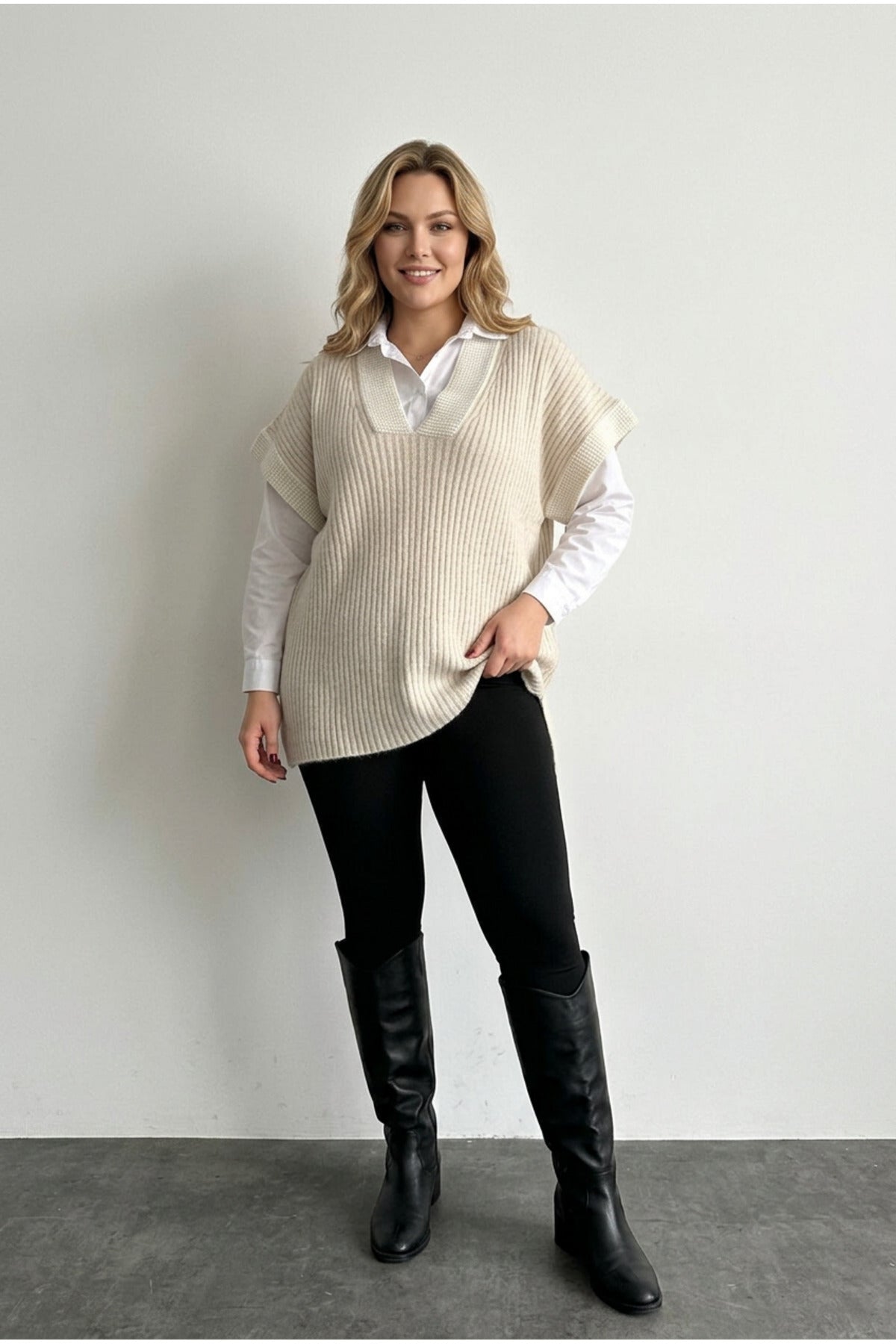 Plus Size V-Neck Short Sleeve Knit Sweater