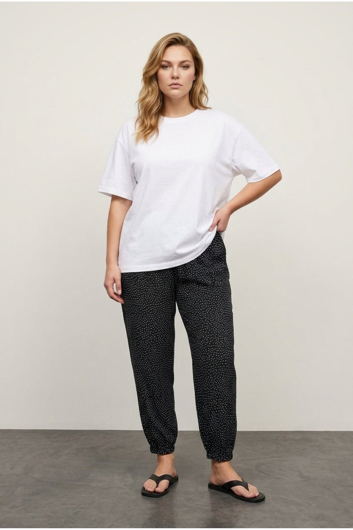 Plus Size Patterned Harem Pants with Elastic Waist, Cuffs, and Pockets