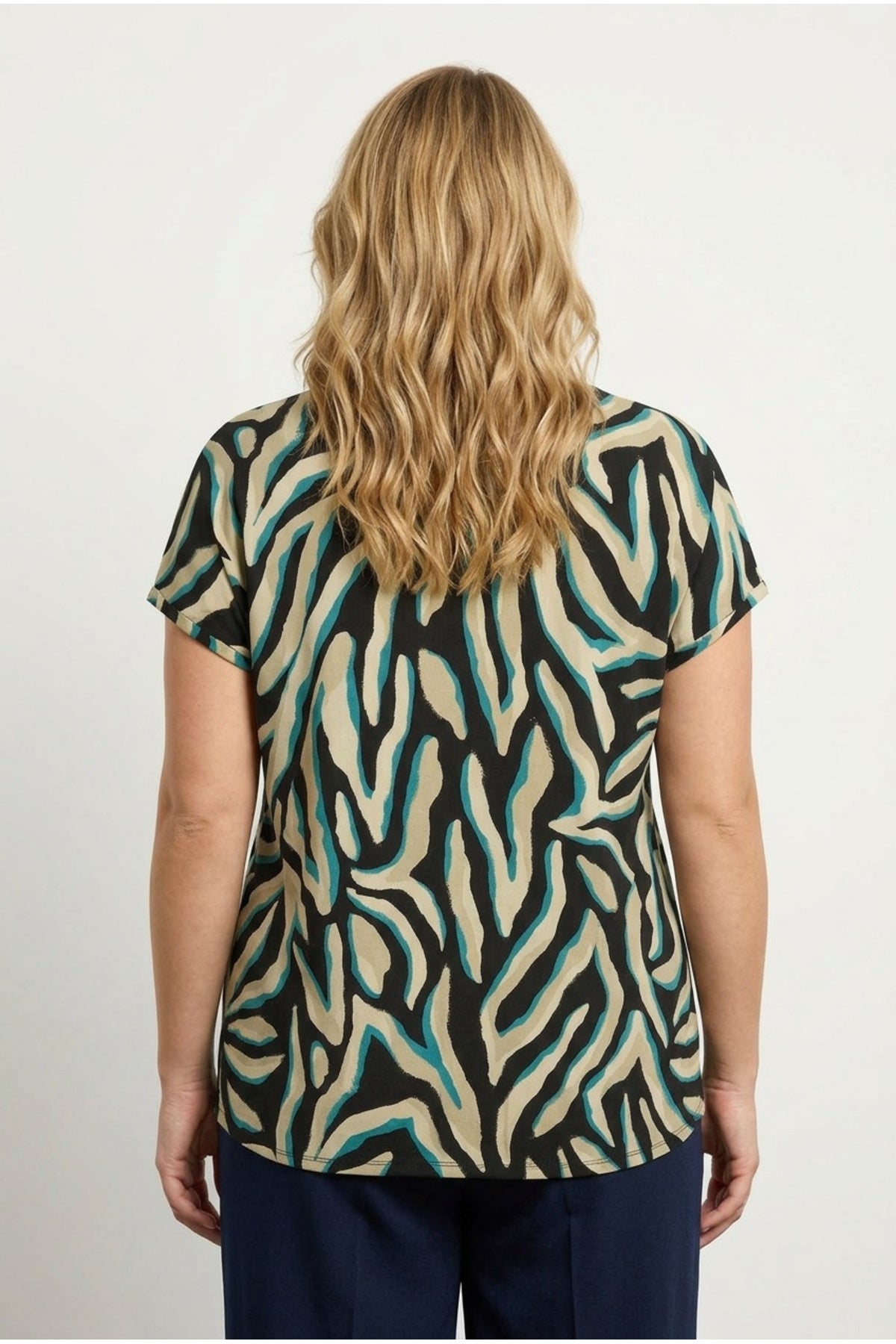 Plus Size Crew Neck Short Sleeve Zebra Print Blouse