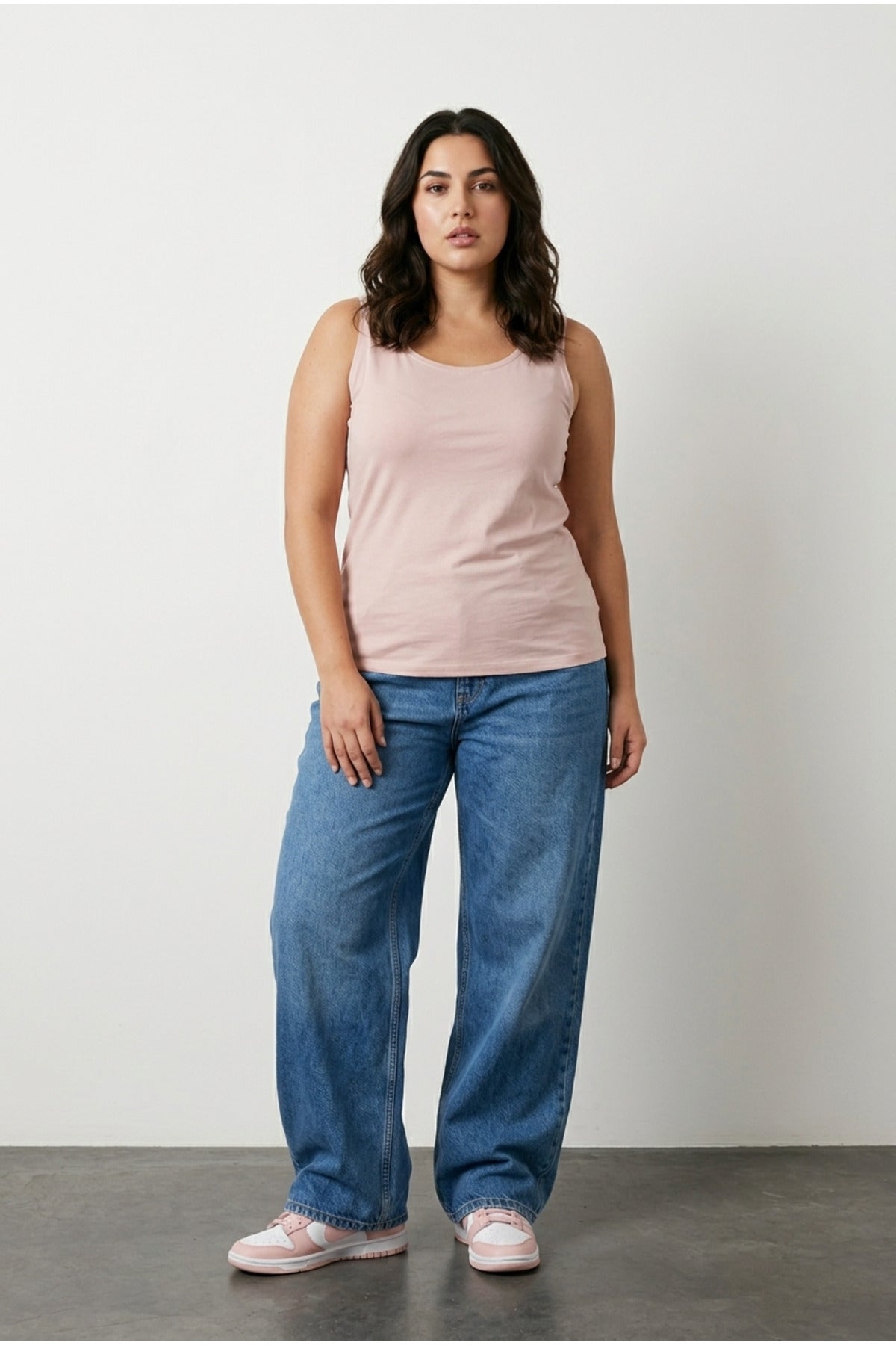 Plus Size Basic Sleeveless Tank Top