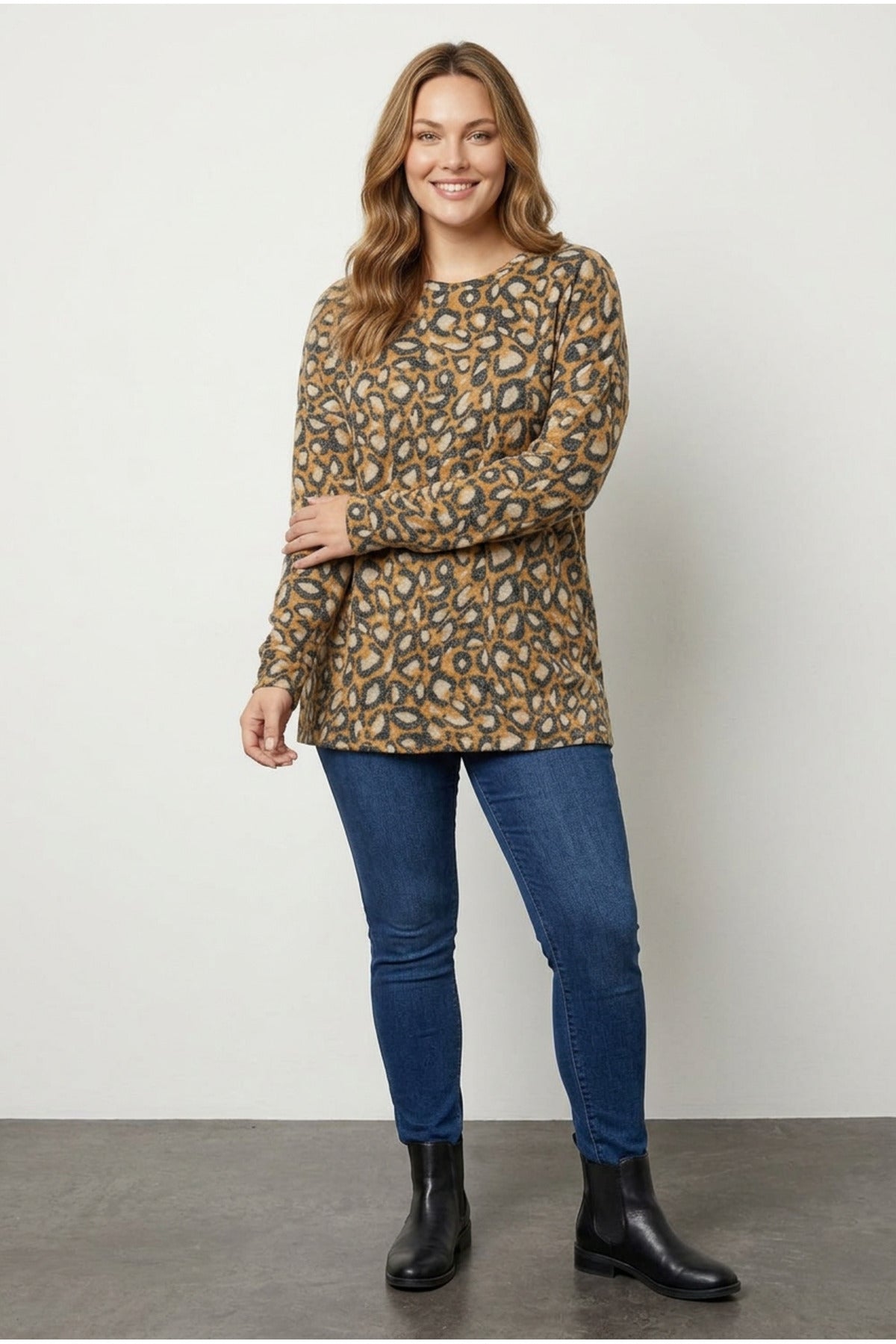 Plus Size Crew Neck Orange Leopard Print Plush Sweater