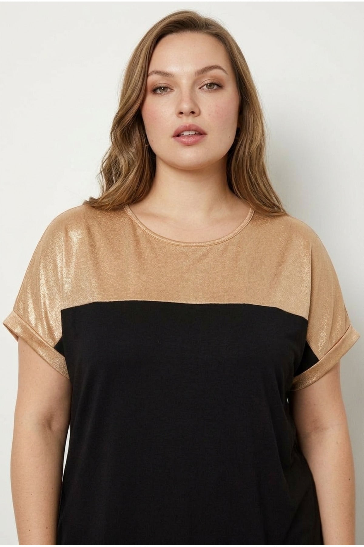 Plus Size Crew Neck Short Sleeve Shiny Stretchy Fabric T-shirt