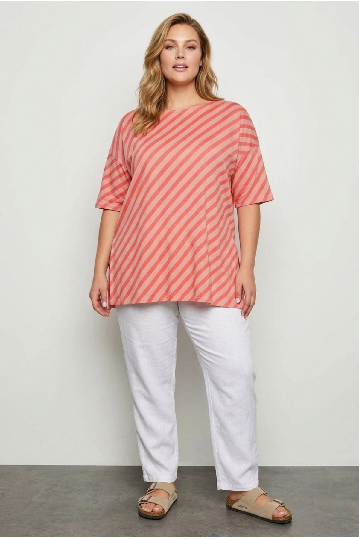 Plus Size Crew Neck Short Sleeve Slit-Detailed T-shirt