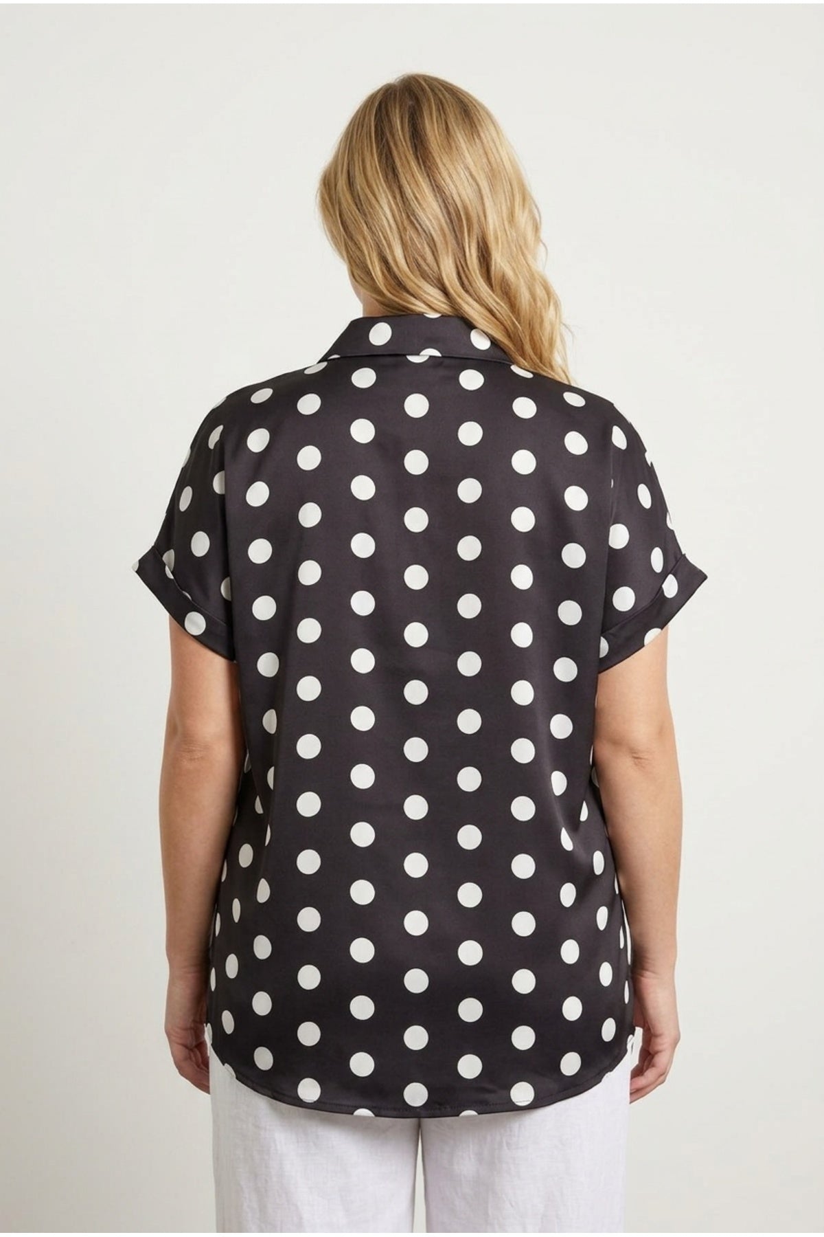Plus Size Button-Front Short Sleeve Polka Dot Patterned Shirt
