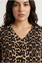 Plus Size Short Sleeve V-Neck Tulle Detailed Lined Leopard Print T-shirt