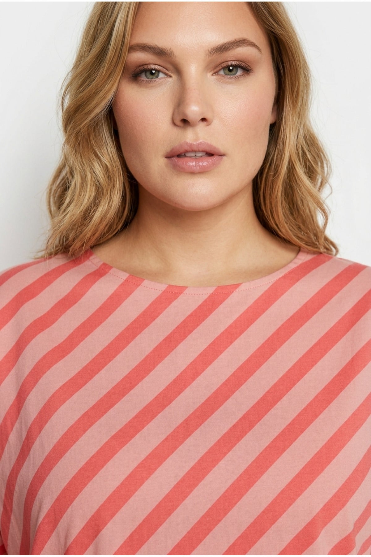 Plus Size Crew Neck Short Sleeve Slit-Detailed T-shirt