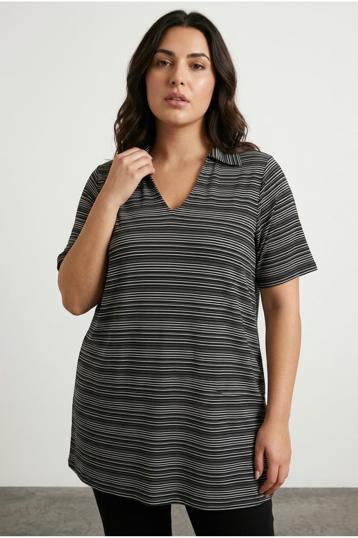Plus Size V-Neck Short Sleeve Stretchy Fabric Striped Long T-shirt