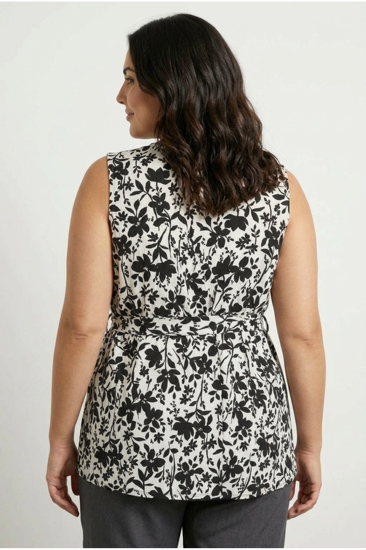 Plus Size V-Neck Sleeveless Patterned Blouse with Front Tie