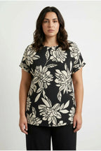 Plus Size Short Sleeve Crew Neck Floral Patterned Blouse