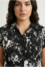 Button-Detailed Sleeveless Patterned Dress