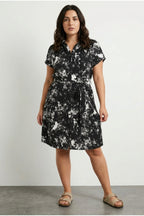 Button-Detailed Sleeveless Patterned Dress