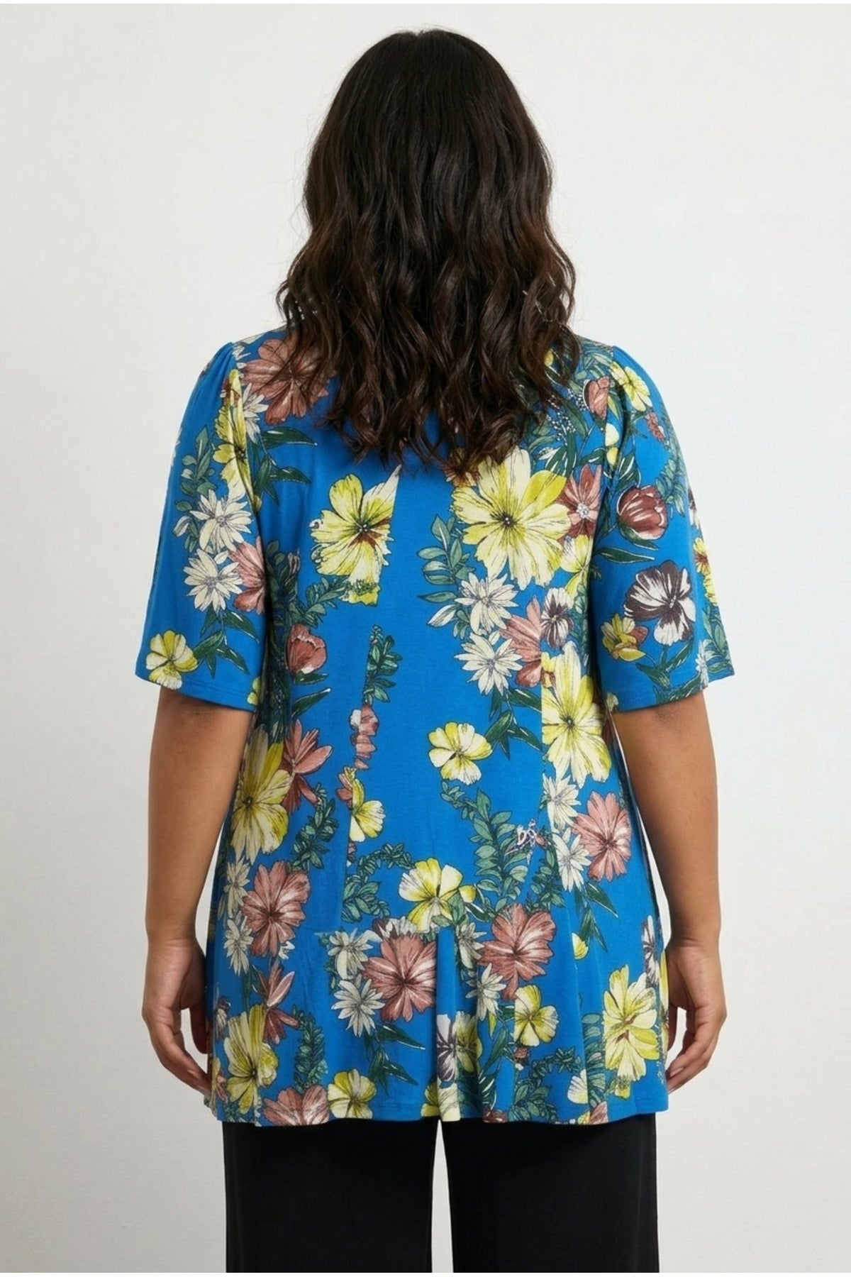 Plus Size Short Sleeve V-Neck Printed T-shirt