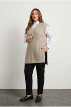 Plus Size V-Neck Short Sleeve Knit Sweater