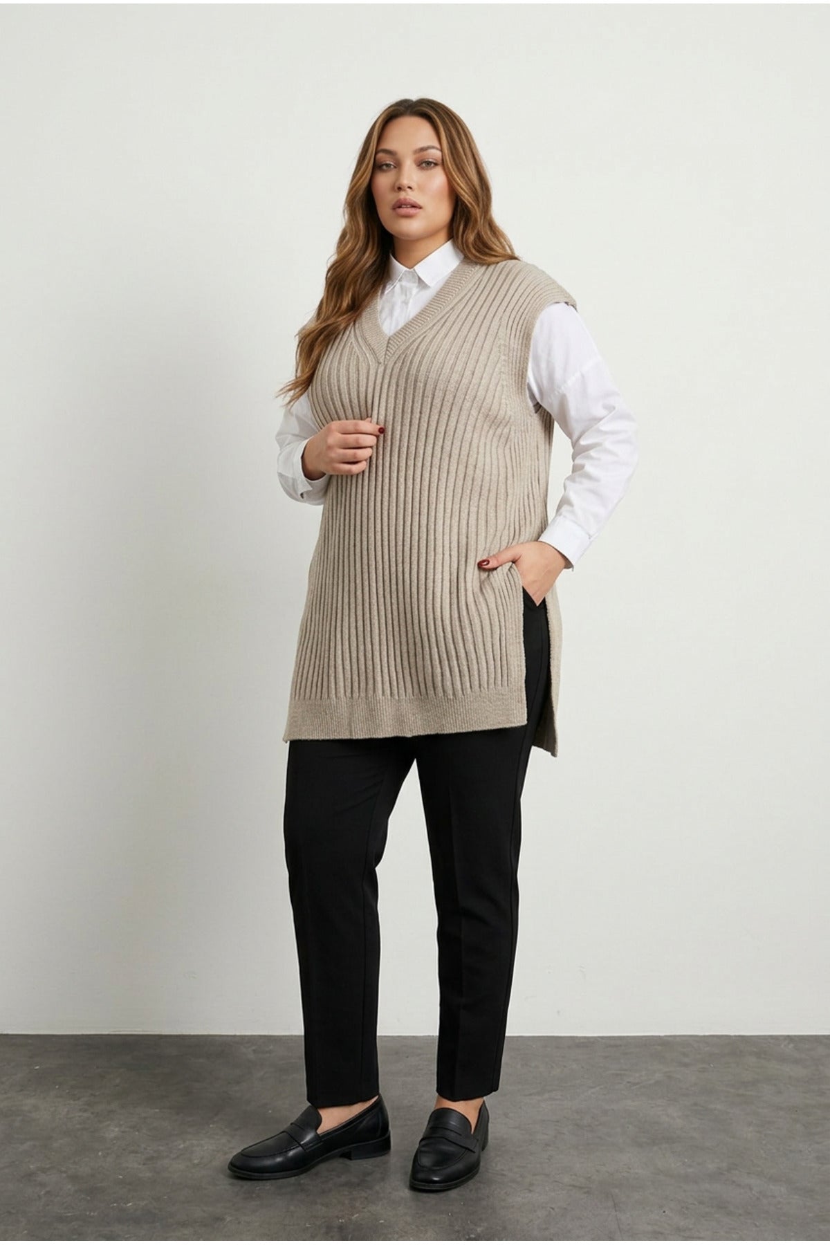 Plus Size V-Neck Short Sleeve Knit Sweater