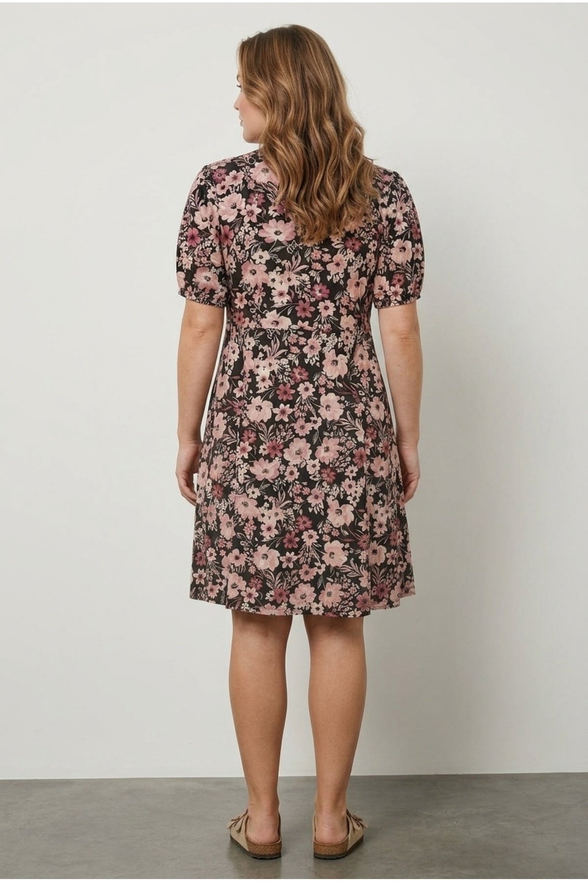 Plus Size V-Neck Short Sleeve Floral Print Mini Dress