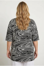Plus Size Crew Neck Half Sleeve Patterned T-shirt with Slit Detail