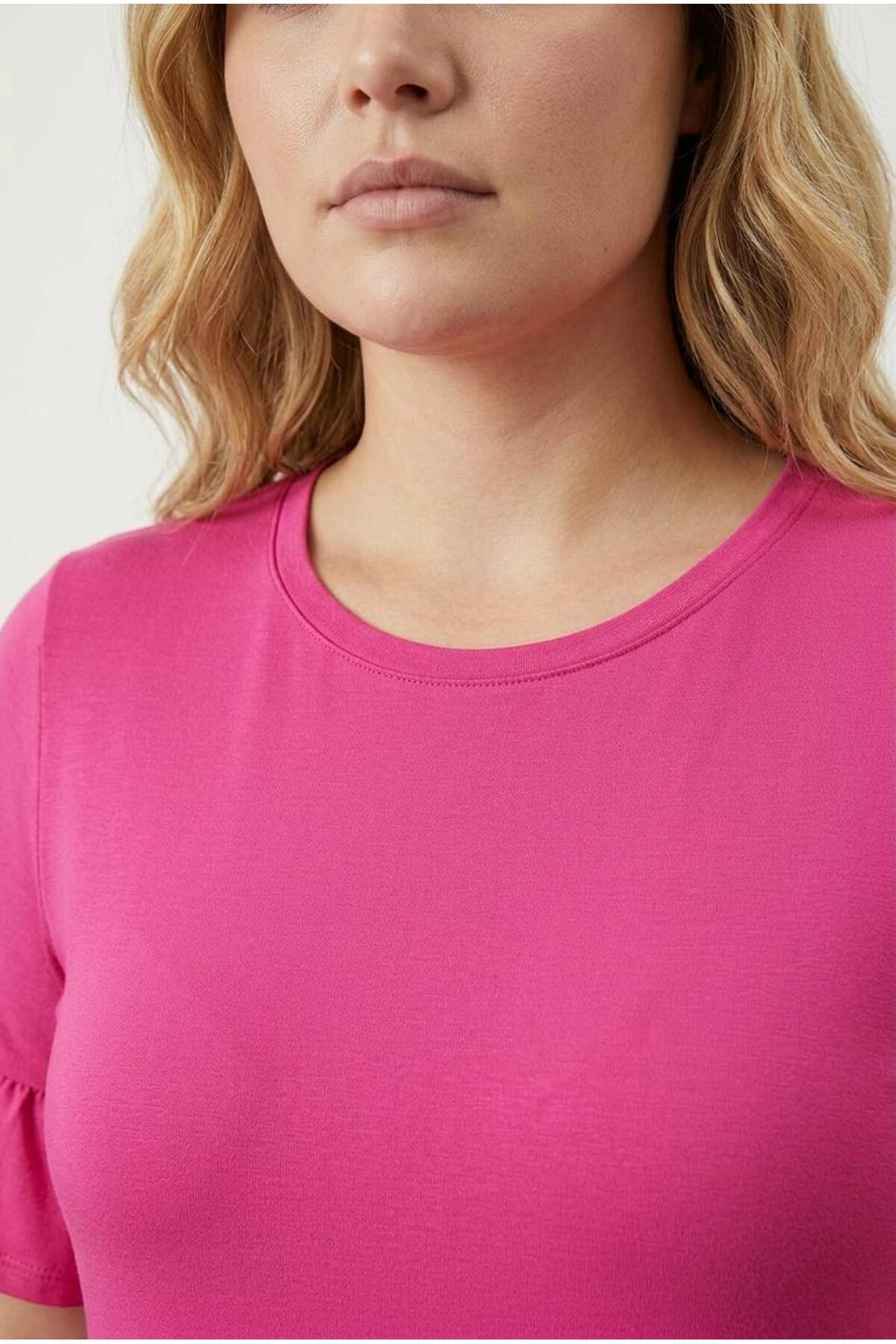 Plus Size Sleeve Detailed Elastic Waist Pleated Tunic T-shirt