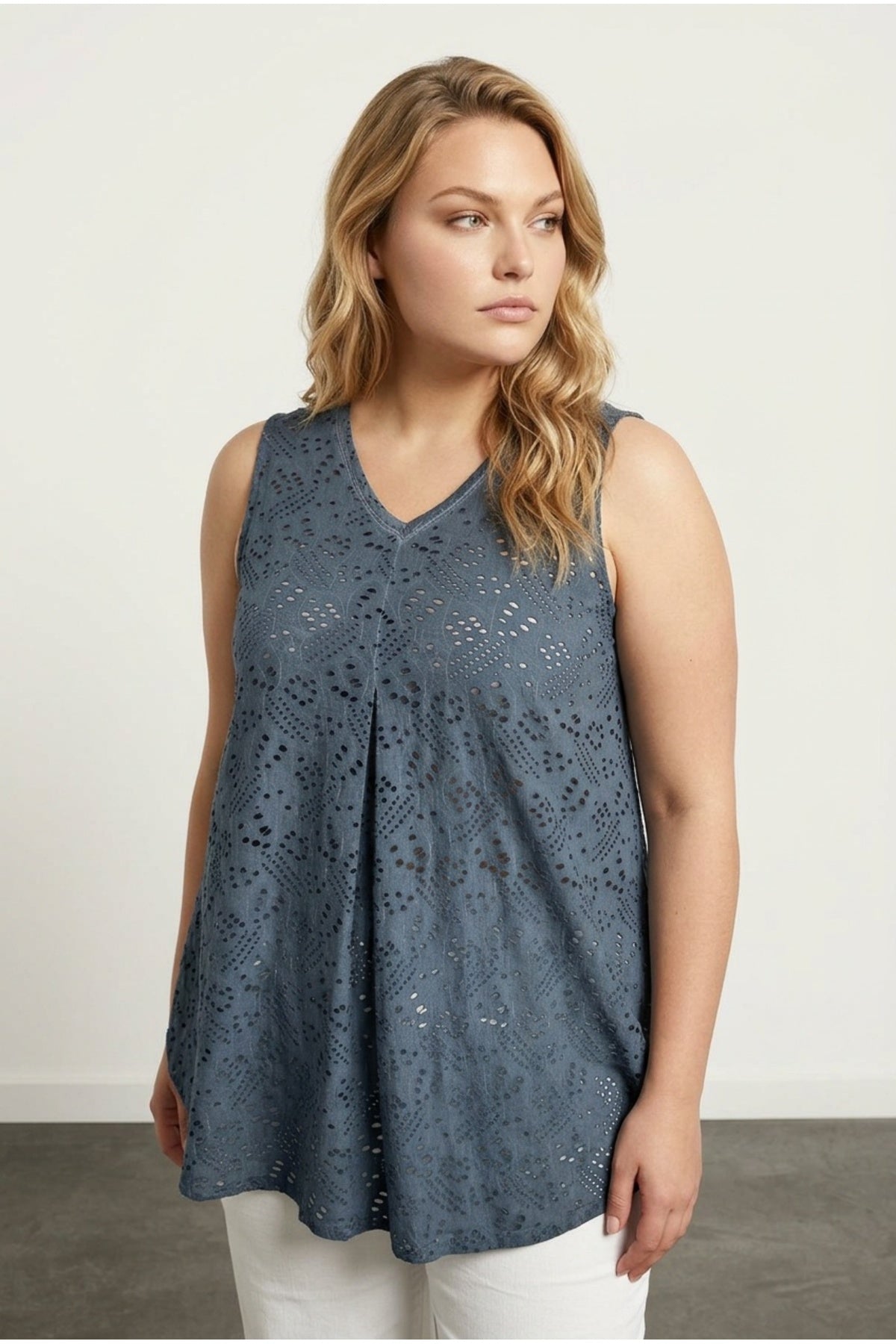 Plus Size V-Neck Sleeveless Lace Detailed Unlined Blouse