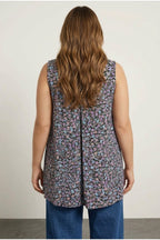 Plus Size Sleeveless V-Neck Floral Patterned Flared Hem Blouse