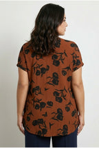 Plus Size V-Neck Short Sleeve Crinkled Fabric Floral Print T-shirt