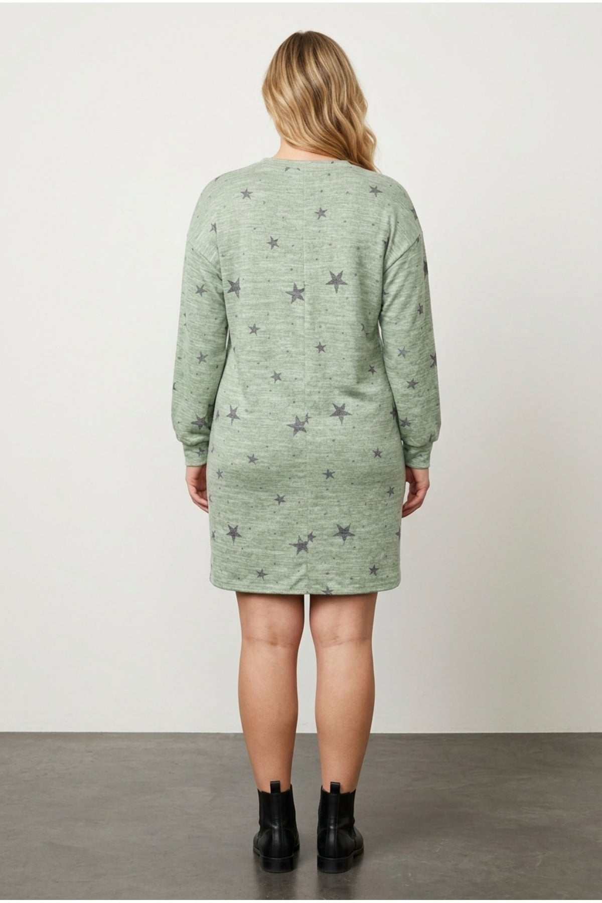 Plus Size Long Sleeve Crew Neck Star Patterned Stretchy Dress