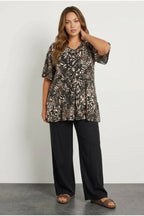 Plus Size V-Neck Front Pleated Short Sleeve Patterned Blouse