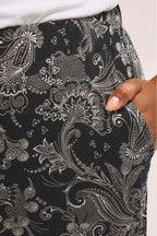 Plus Size Elastic Waist Floral Print Pocketed Stretchy Fabric Trousers