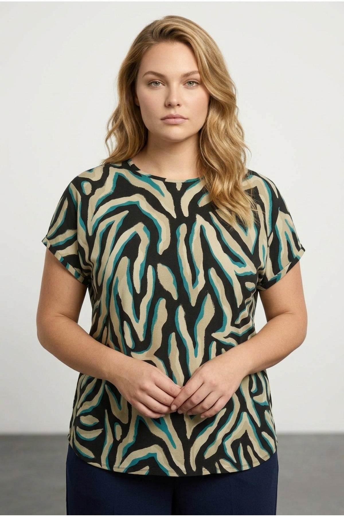 Plus Size Crew Neck Short Sleeve Zebra Print Blouse