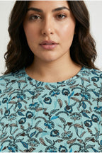 Plus Size Short Sleeve Crew Neck Tile Patterned T-shirt