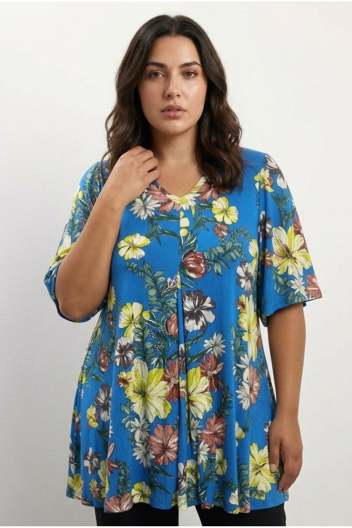 Plus Size Short Sleeve V-Neck Printed T-shirt