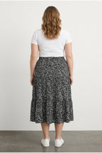 Plus Size Elastic Waist Pleated Skirt with Minimal Floral Print and Stretchy Fabric