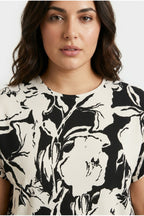 Plus Size Crew Neck Crinkle Fabric Printed T-shirt