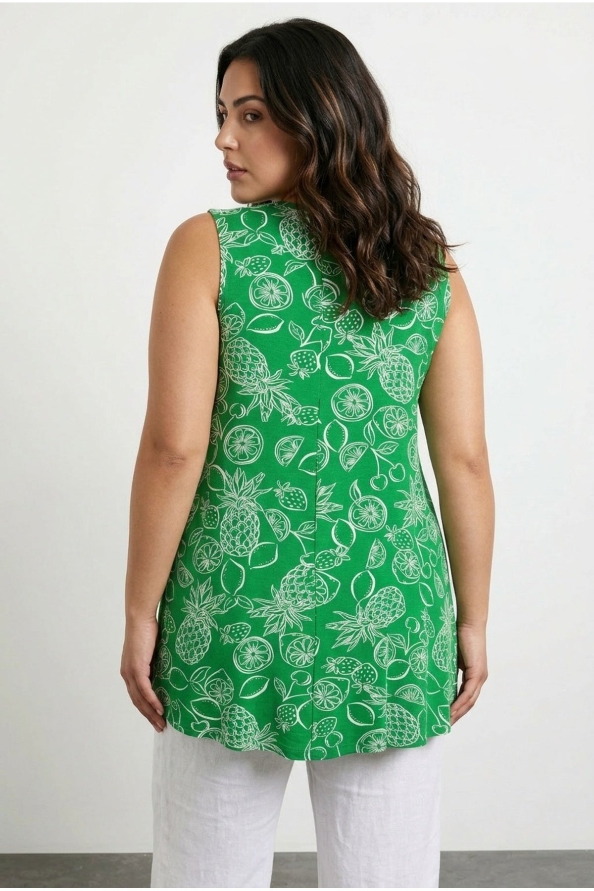 Plus Size V-Neck Sleeveless Floral Print T-shirt