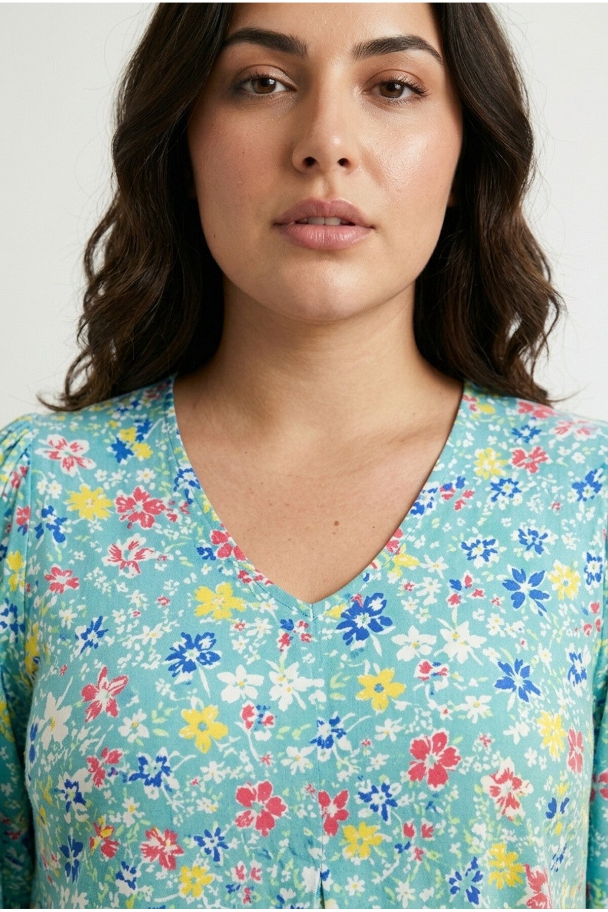 Plus Size V-Neck Short Sleeve Floral Patterned Long T-shirt
