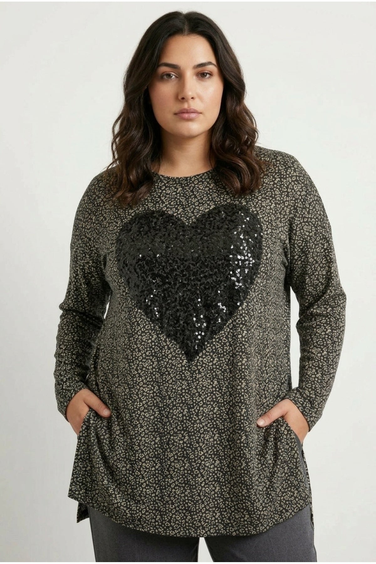Plus Size Slit Detail Polka Dot Sequined Long Sleeve Crew Neck Blouse
