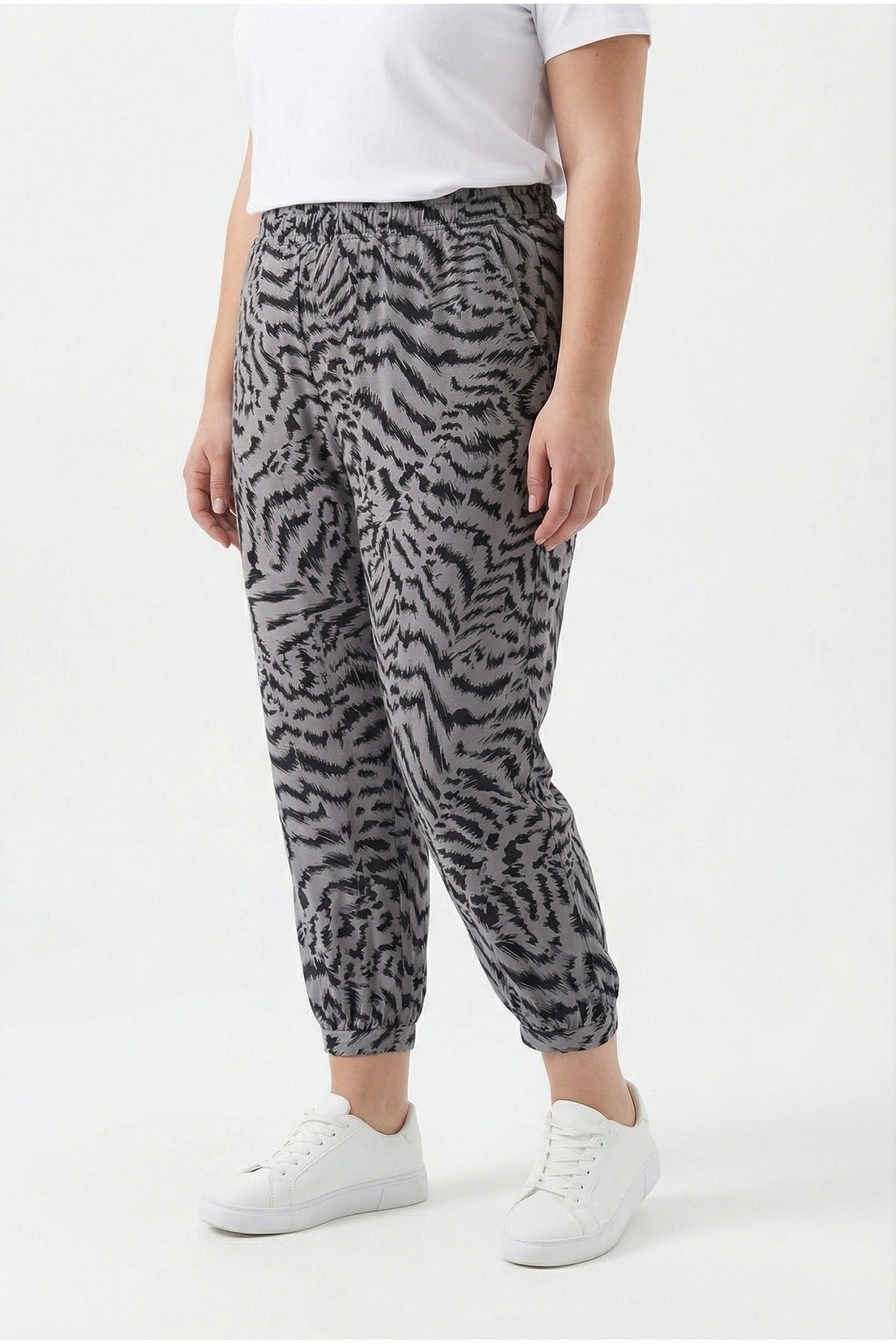 Plus Size Patterned Harem Pants with Elasticated Waist and Cuffs and Pockets