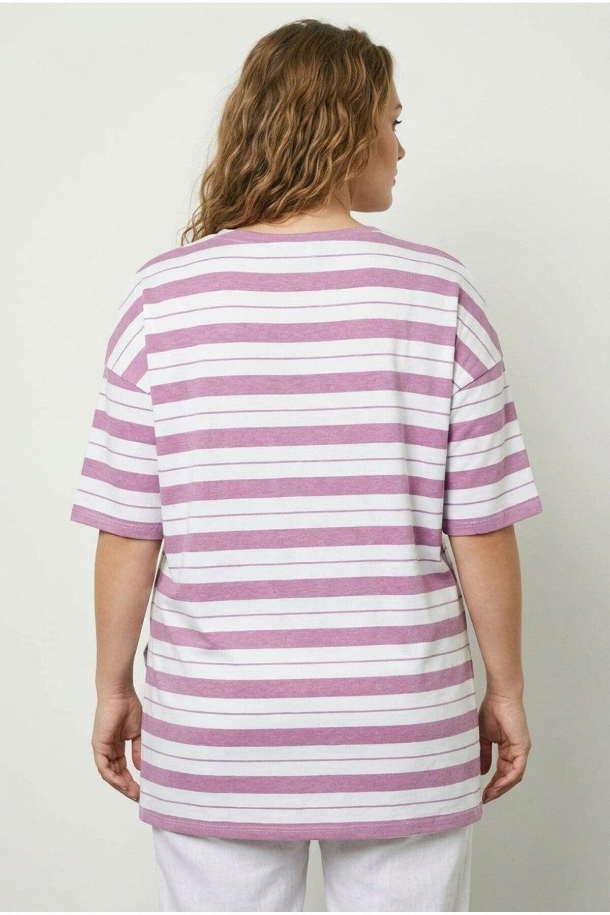 Plus Size Crew Neck Short Sleeve Side Slit Striped T-shirt
