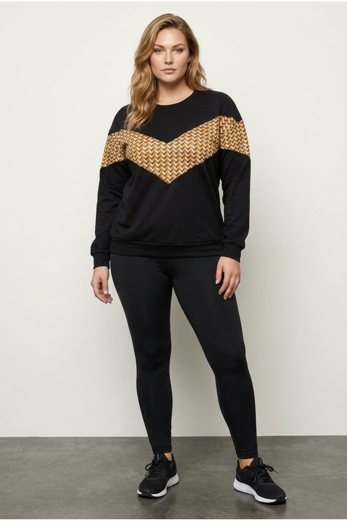 Plus Size Crew Neck Long Sleeve Patterned Sweatshirt